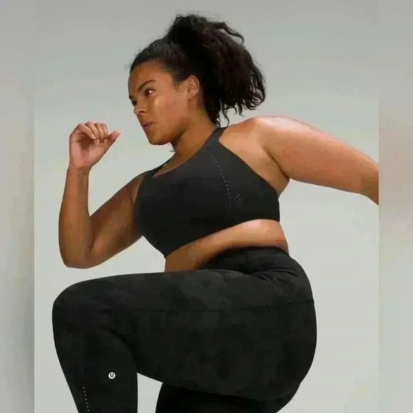 Lululemon 🍋- Air Support Bra 38C - Picture 3 of 5